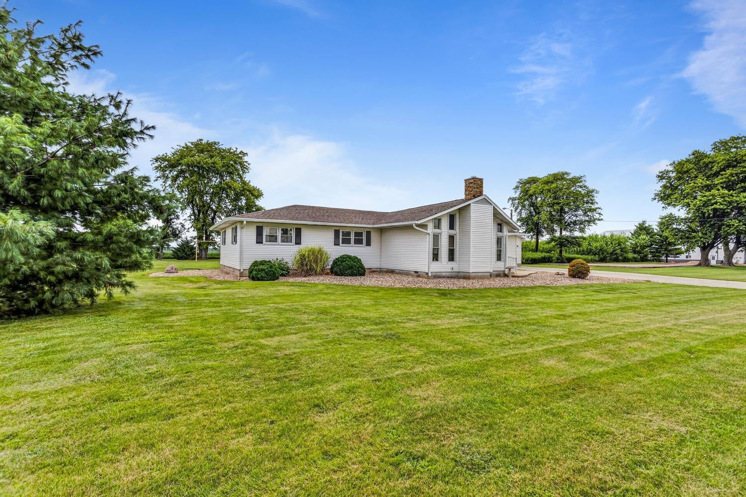 40 E 950 North Road