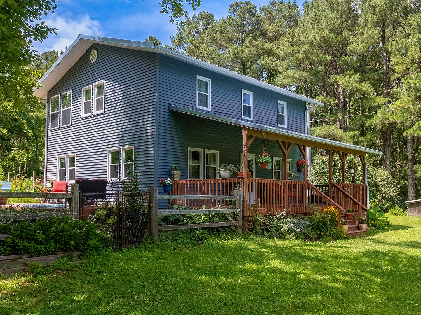 275 Thorn Lane