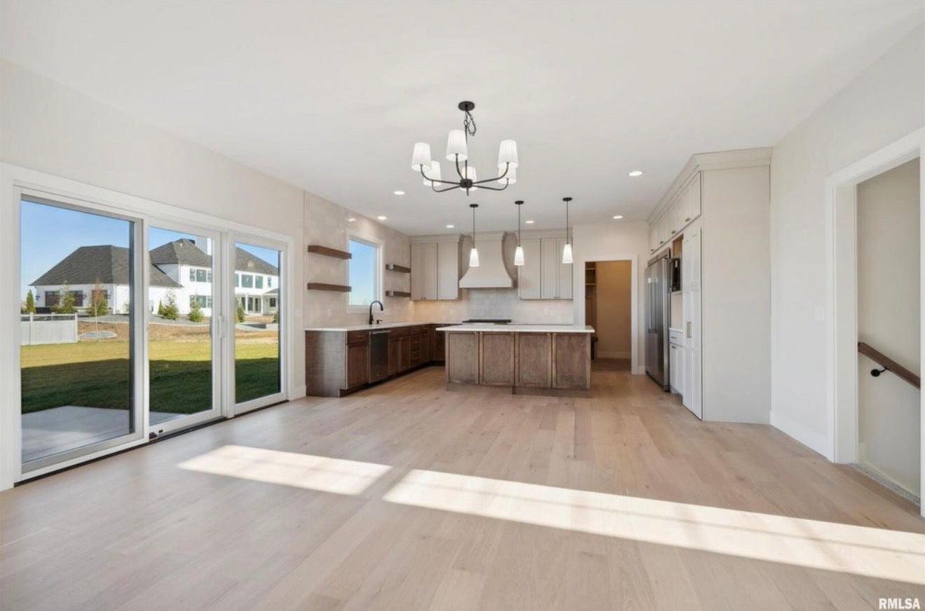 7208 Alvie Court