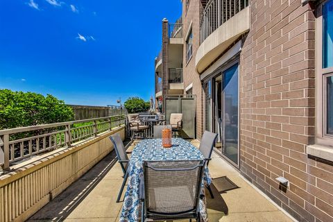 Tiny photo for 1155 S State Street #C404, Chicago, IL 60605 (MLS # 12574145)