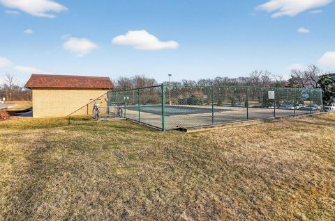 Tiny photo for 6630 S Brainard Avenue #409, Countryside, IL 60525 (MLS # 12569734)
