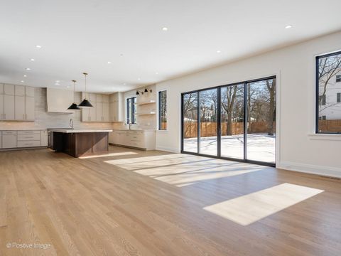 Tiny photo for 414 Laurel Avenue, Wilmette, IL 60091 (MLS # 12469720)