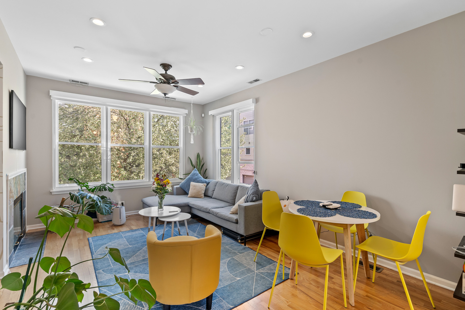 1815 N Rockwell Street