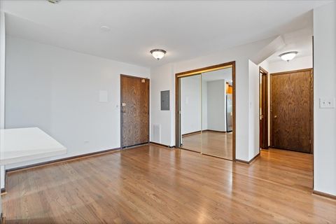 Tiny photo for 6525 N Nashville Avenue #501E, Chicago, IL 60631 (MLS # 12491824)