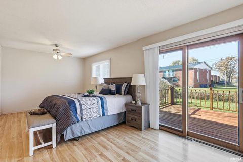 Tiny photo for 2846 MAGNOLIA Drive, Bettendorf, IA 52722 (MLS # QC4269430)