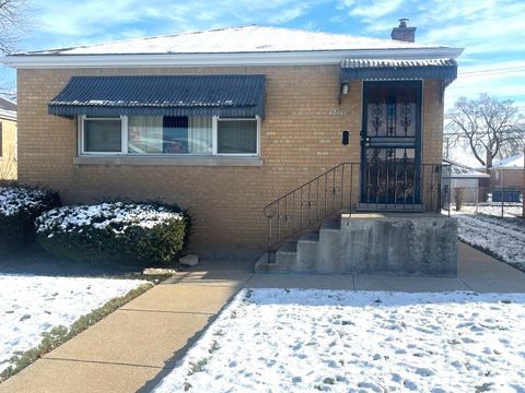 A home in Calumet Park