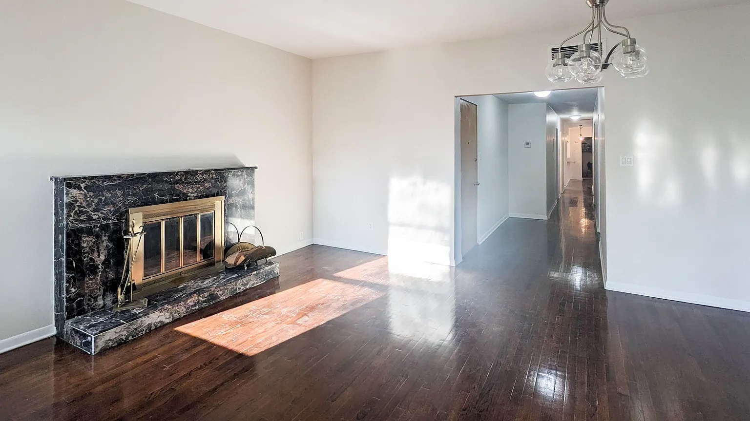 5219 S Greenwood Avenue 4