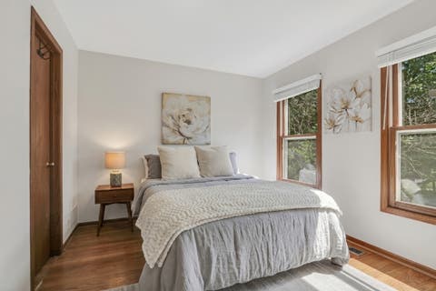 Tiny photo for 90 Southfield Drive, Vernon Hills, IL 60061 (MLS # 12662980)