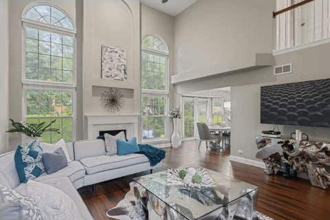 Tiny photo for 282 LORRAINE Circle, Bloomingdale, IL 60108 (MLS # 12709754)