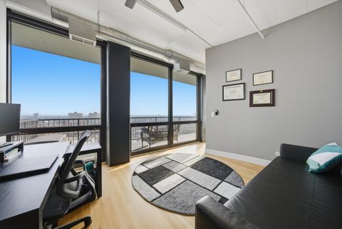Tiny photo for 1530 S State Street #15R, Chicago, IL 60605 (MLS # 12618495)