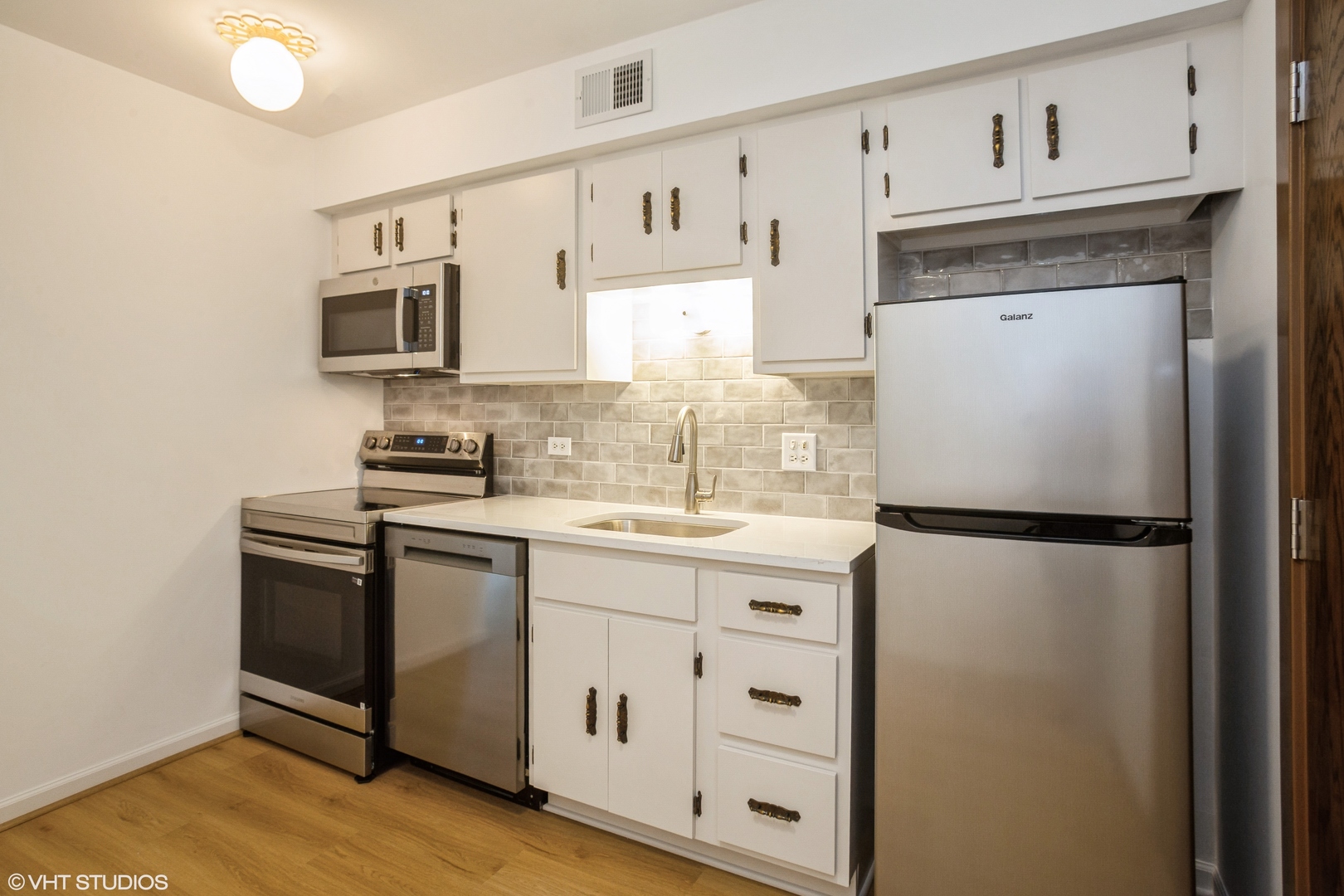9805 Bianco Terrace F