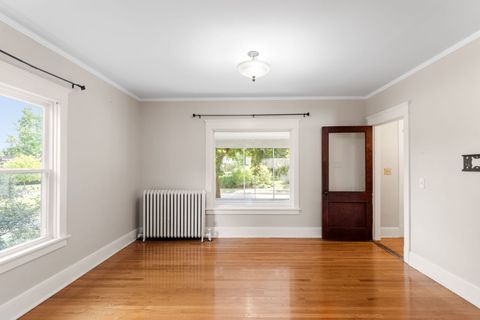 Tiny photo for 212 Elm Court, Libertyville, IL 60048 (MLS # 12491285)