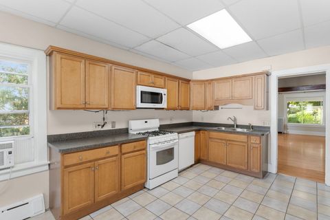 Tiny photo for 212 Elm Court, Libertyville, IL 60048 (MLS # 12491285)