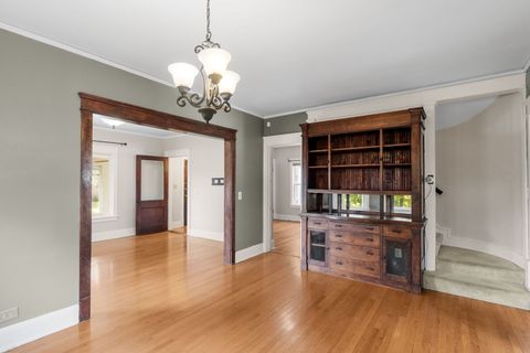 Tiny photo for 212 Elm Court, Libertyville, IL 60048 (MLS # 12491285)