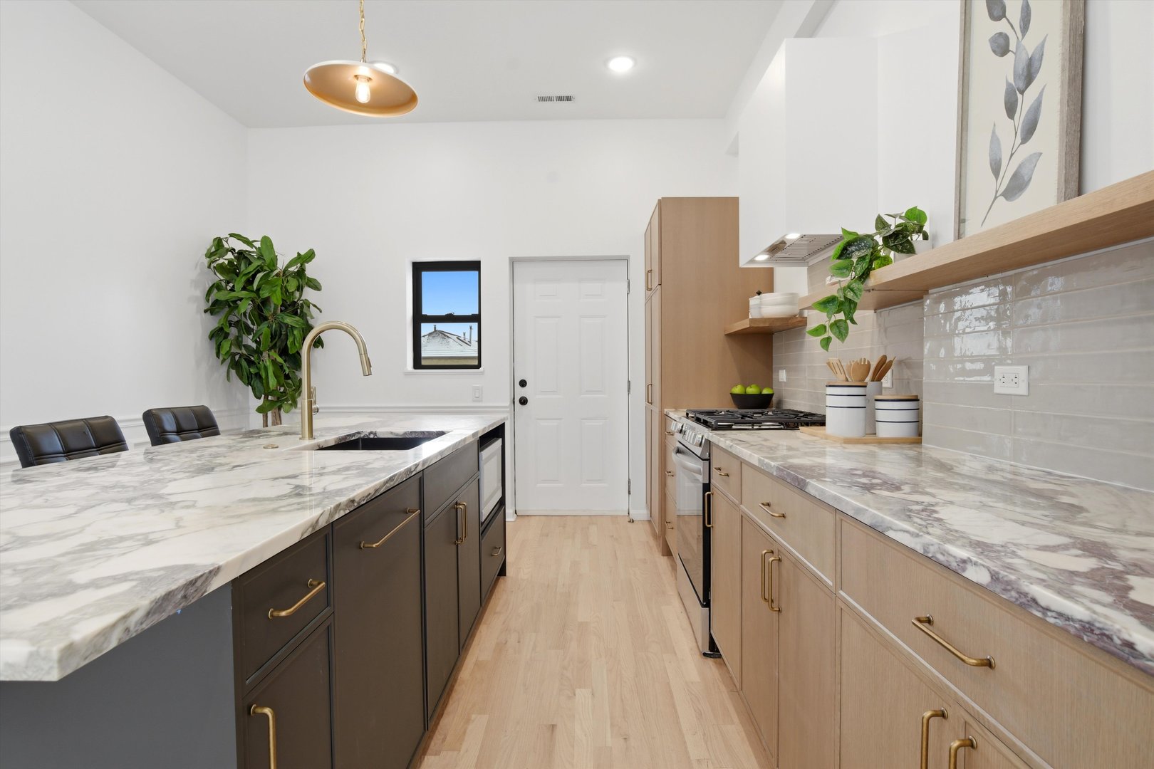 1432 W Erie Street 3R