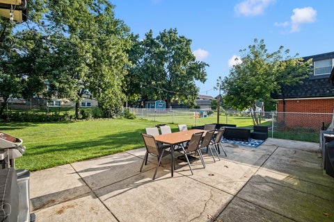 Tiny photo for 18W076 71st Street, Darien, IL 60561 (MLS # 12745124)