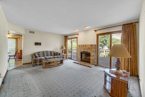 Tiny photo for 800 Big Bear Trail, Cary, IL 60013 (MLS # 12472675)