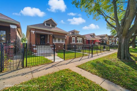 Tiny photo for 7725 S Wood Street, Chicago, IL 60620 (MLS # 12440929)