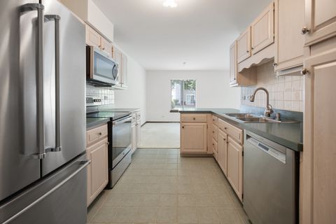 Tiny photo for 1525 Yale Court #1525, Elk Grove Village, IL 60007 (MLS # 12694877)