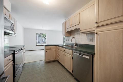 Tiny photo for 1525 Yale Court #1525, Elk Grove Village, IL 60007 (MLS # 12694877)