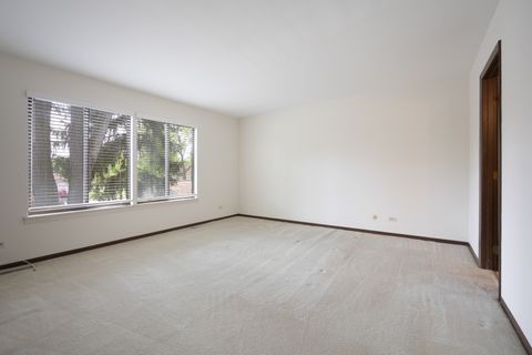 Tiny photo for 1525 Yale Court #1525, Elk Grove Village, IL 60007 (MLS # 12694877)