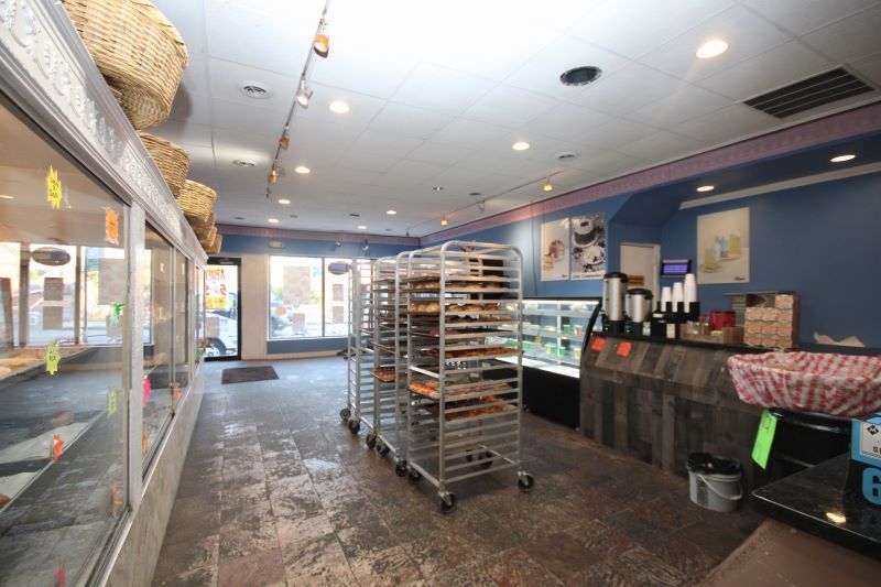 2863 W Cermak Road