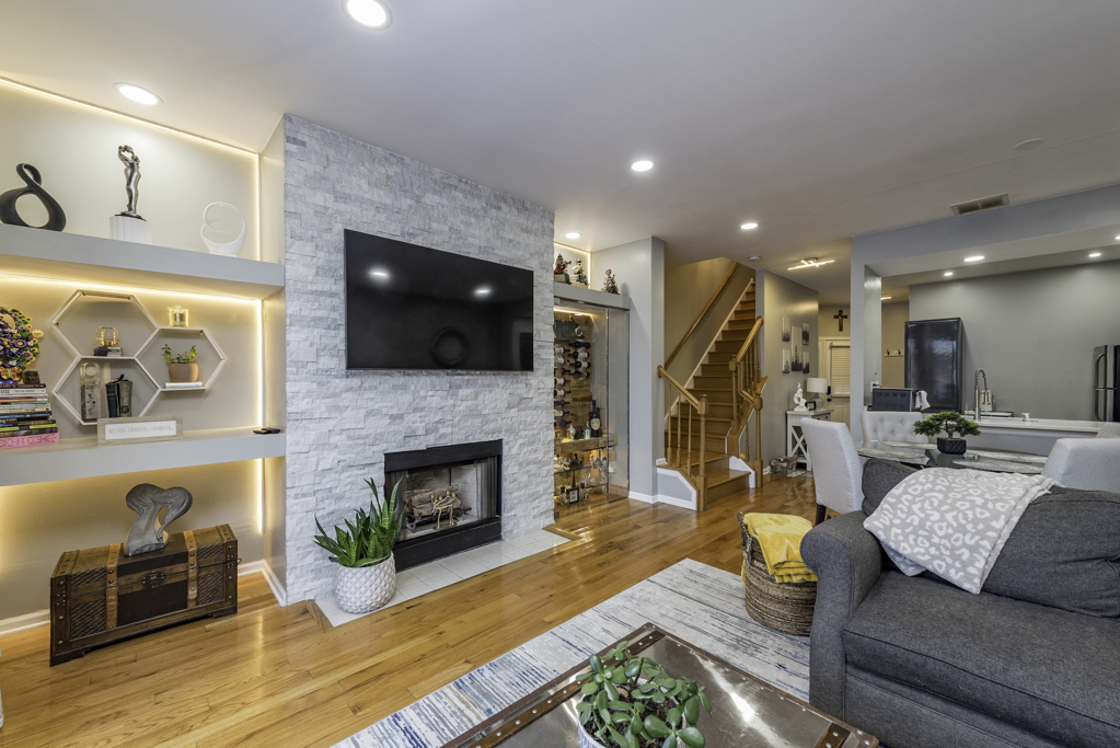 17828 W Salisbury Drive