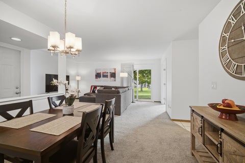 Tiny photo for 951 Manchester Circle #951, Schaumburg, IL 60193 (MLS # 12723669)