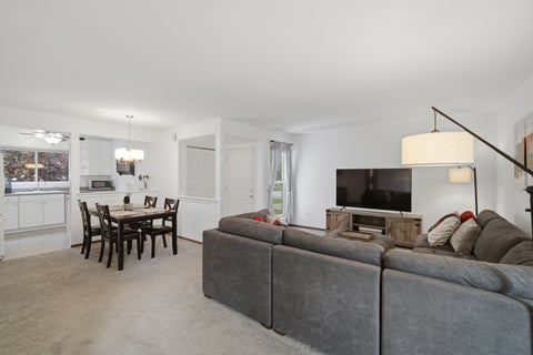 Tiny photo for 951 Manchester Circle #951, Schaumburg, IL 60193 (MLS # 12723669)