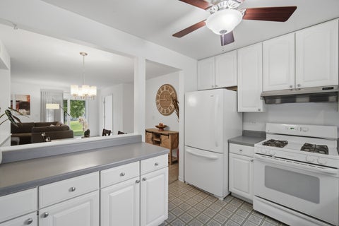Tiny photo for 951 Manchester Circle #951, Schaumburg, IL 60193 (MLS # 12723669)