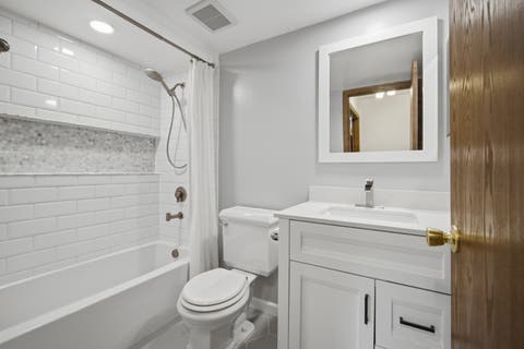 Tiny photo for 951 Manchester Circle #951, Schaumburg, IL 60193 (MLS # 12723669)