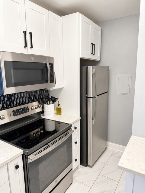 Tiny photo for 777 N Michigan Avenue #3102, Chicago, IL 60611 (MLS # 12778760)
