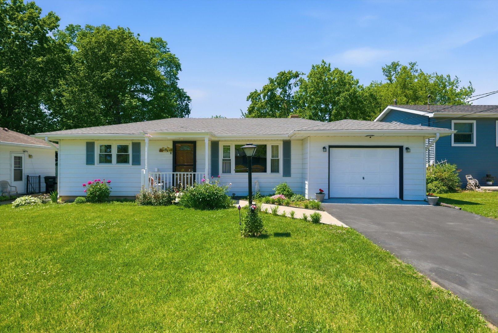 34456 W Lake Shore Drive