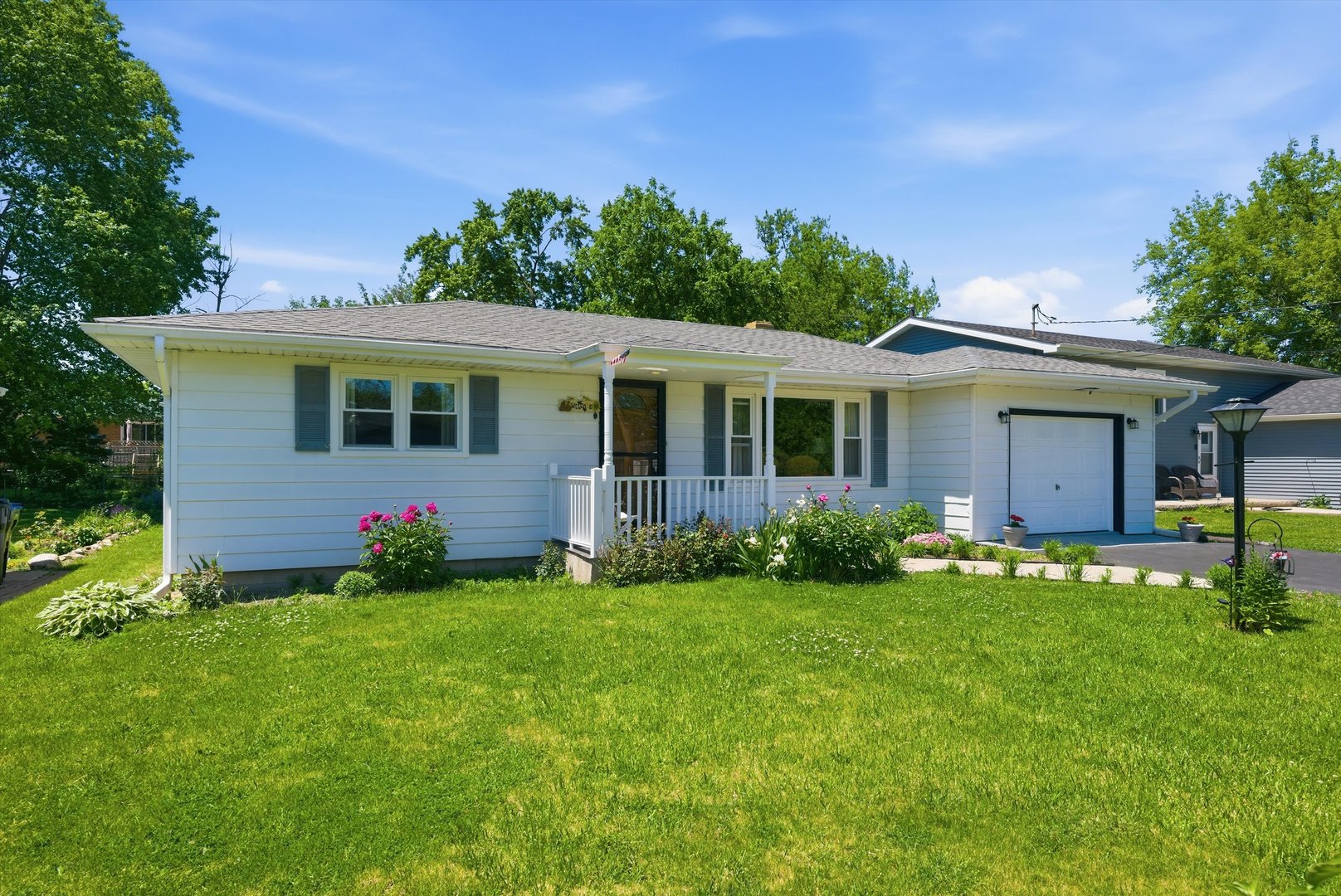 34456 W Lake Shore Drive