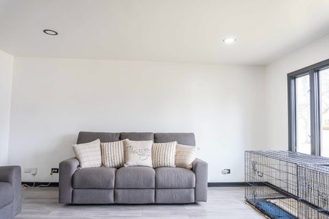 Tiny photo for 213 N Idlewild Avenue, Mundelein, IL 60060 (MLS # 12575629)