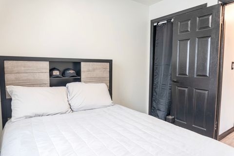 Tiny photo for 213 N Idlewild Avenue, Mundelein, IL 60060 (MLS # 12575629)