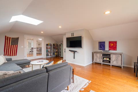 Tiny photo for 3248 N Seminary Avenue #3, Chicago, IL 60657 (MLS # 12725178)
