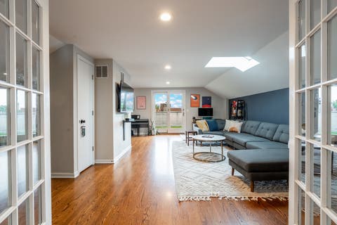 Tiny photo for 3248 N Seminary Avenue #3, Chicago, IL 60657 (MLS # 12725178)