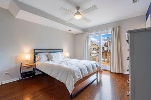 Tiny photo for 3248 N Seminary Avenue #3, Chicago, IL 60657 (MLS # 12725178)