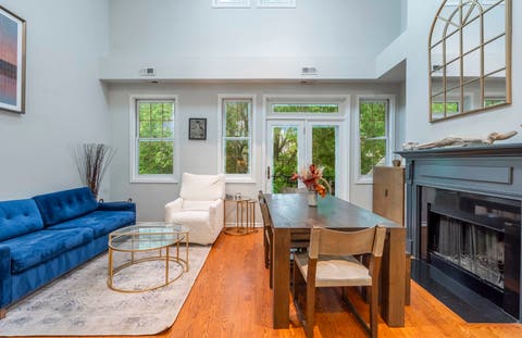 Tiny photo for 3248 N Seminary Avenue #3, Chicago, IL 60657 (MLS # 12725178)