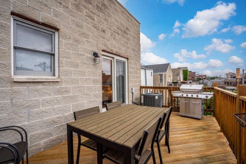 Tiny photo for 3248 N Seminary Avenue #3, Chicago, IL 60657 (MLS # 12725178)