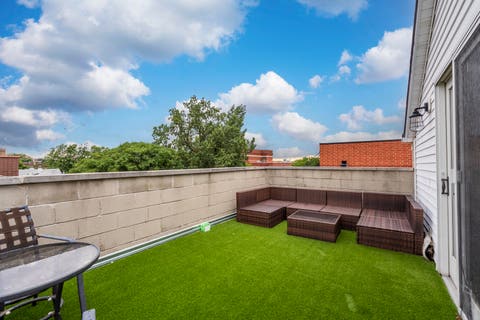Tiny photo for 3248 N Seminary Avenue #3, Chicago, IL 60657 (MLS # 12725178)