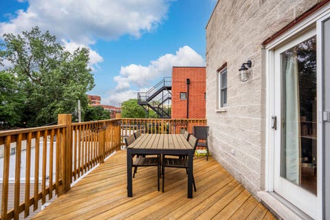 Tiny photo for 3248 N Seminary Avenue #3, Chicago, IL 60657 (MLS # 12725178)