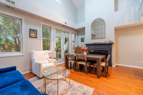 Tiny photo for 3248 N Seminary Avenue #3, Chicago, IL 60657 (MLS # 12725178)