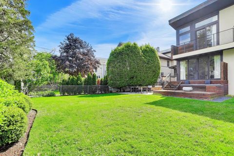 Tiny photo for 820 N Grove Avenue, Oak Park, IL 60302 (MLS # 12617122)