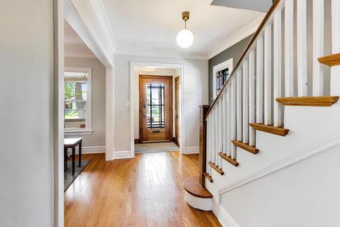 Tiny photo for 820 N Grove Avenue, Oak Park, IL 60302 (MLS # 12617122)