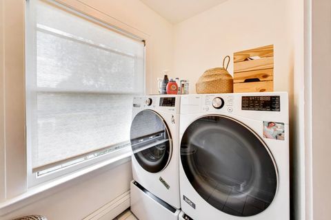 Tiny photo for 820 N Grove Avenue, Oak Park, IL 60302 (MLS # 12617122)