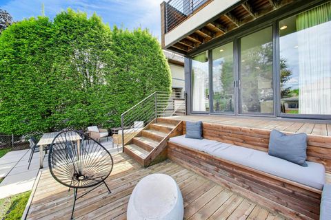 Tiny photo for 820 N Grove Avenue, Oak Park, IL 60302 (MLS # 12617122)