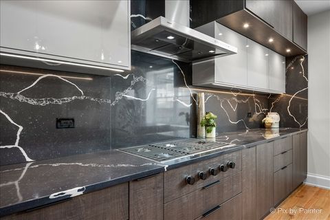 Tiny photo for 2334 N Oakley Avenue, Chicago, IL 60647 (MLS # 12661326)
