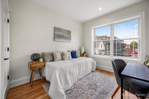 Tiny photo for 2334 N Oakley Avenue, Chicago, IL 60647 (MLS # 12661326)